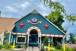 T-bones Great American Eatery food