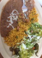 Los Lobos Mexican Grill food