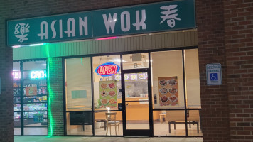 Asian Wok outside