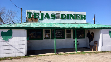 Tejas Diner outside