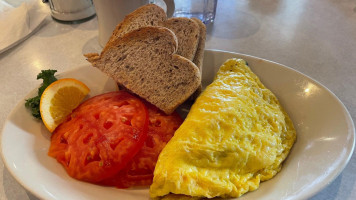 Elmo's Diner food