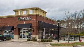 Ruckus Pizza, Pasta And Spirits outside