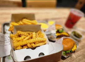 Shake Shack New Hyde Park food