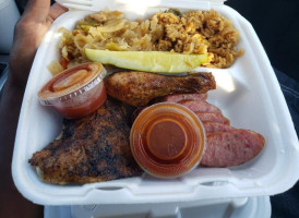 Uncle Mutt's -b-q food