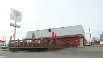 Tacos El Nevado outside