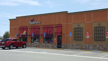 Applebee's Grill outside