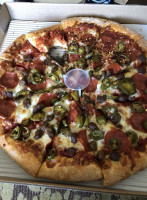 Redding's Ultimate Pizza food