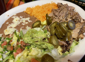 Los Tres Magueyes Rdu food