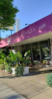 Açai Jungle Bowls Cafe outside