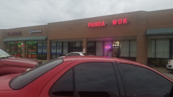 Panda Wok outside