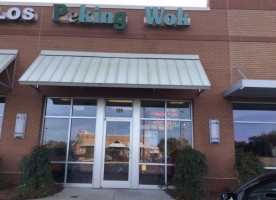 Peking Wok outside