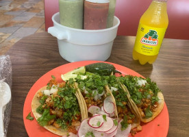 El Rancho Taqueria food