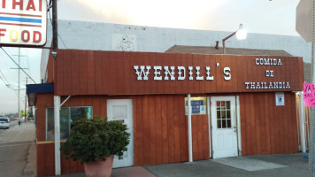 Wendill's Chicken House outside