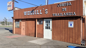 Wendill's Chicken House inside