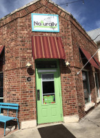 Naturally Cafe inside