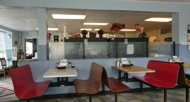 66 Diner inside