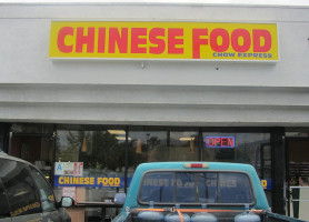 Chow Express outside