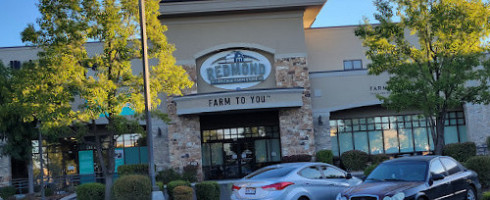 Redmond Heritage Farm Store outside