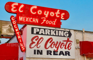 El Coyote food