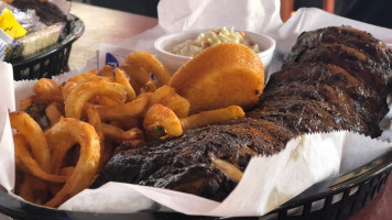 Rippy's Honky Tonk food