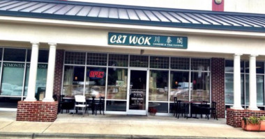 C&t Wok outside