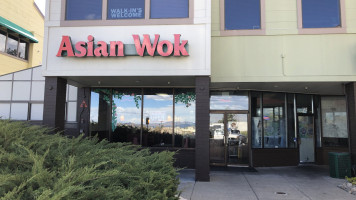 Asian Wok Mae-anne food