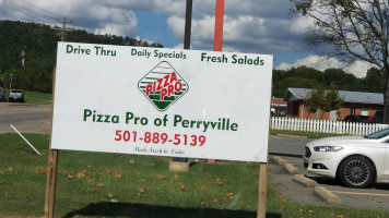 Daylight Donuts Pizza Pro Perryville outside