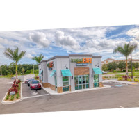 Tropical Smoothie Cafe outside