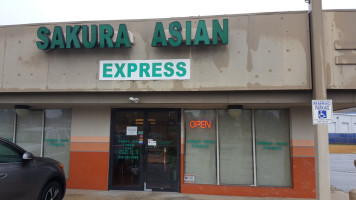 Sakura Asian Express food