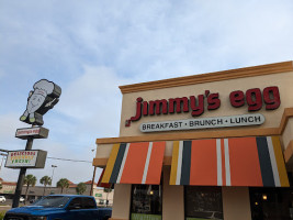 Jimmy's Egg outside