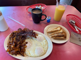 Wynn's Diner food