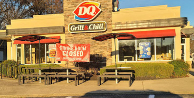 Dairy Queen inside