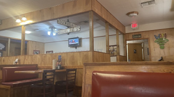 Johnny's -b-q Catering inside