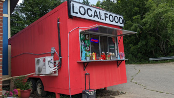 Local Buggy Cafe Food Truck food