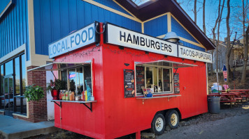 Local Buggy Cafe Food Truck outside