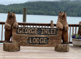 George Inlet Lodge outside