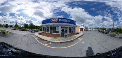 Dairy Queen outside