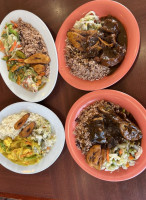 Caribbean Hut food