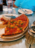 Zachary's Chicago Pizza food