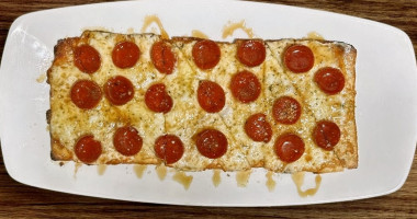 Johnny Brusco's New York Style Pizza food