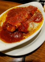 Villa Roma Authentic Italian Restaurant Pub, Steaks, Seafood, Pizza, Salad Bar Catering food