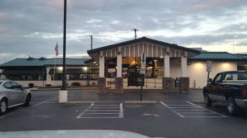 Western Sizzlin Steakhouse outside