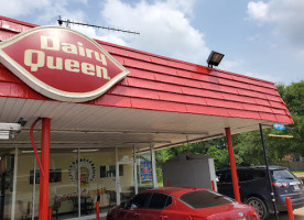 Dairy Queen outside