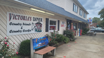 Victoria's Diner outside