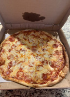 Nunzio's Pizza food