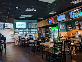 Beef 'o ' Brady 's inside