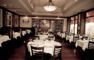 Kaminski's Chop House food