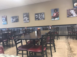 Billy Sims Bbq inside