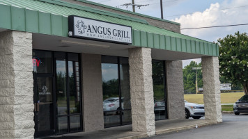 Angus Grill outside