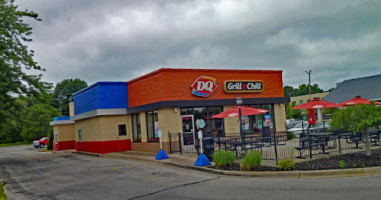 Dairy Queen outside